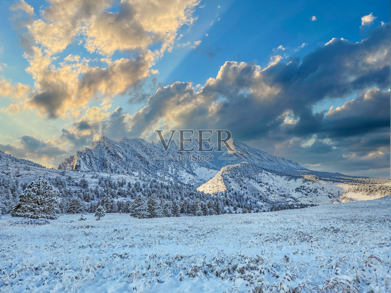 冬季平坦的铁山博尔德科罗拉多州照片摄影图片