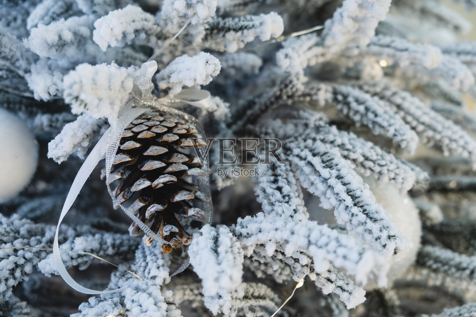 圣诞树装饰近距离照片摄影图片