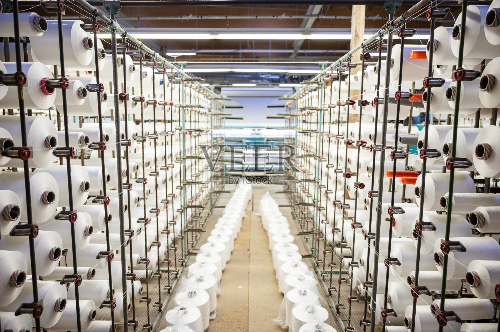 用于工业生产的纱线线轴照片摄影图片