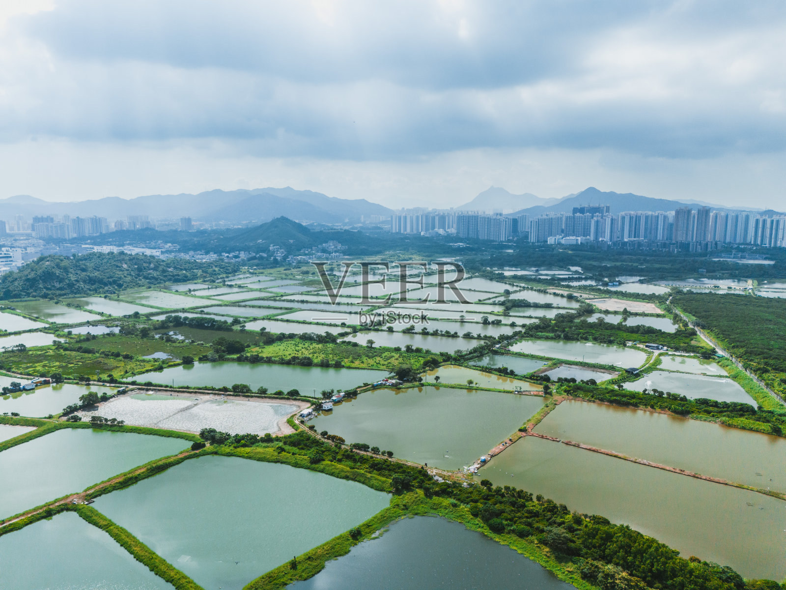 香港养鱼及农田的高角度照片照片摄影图片