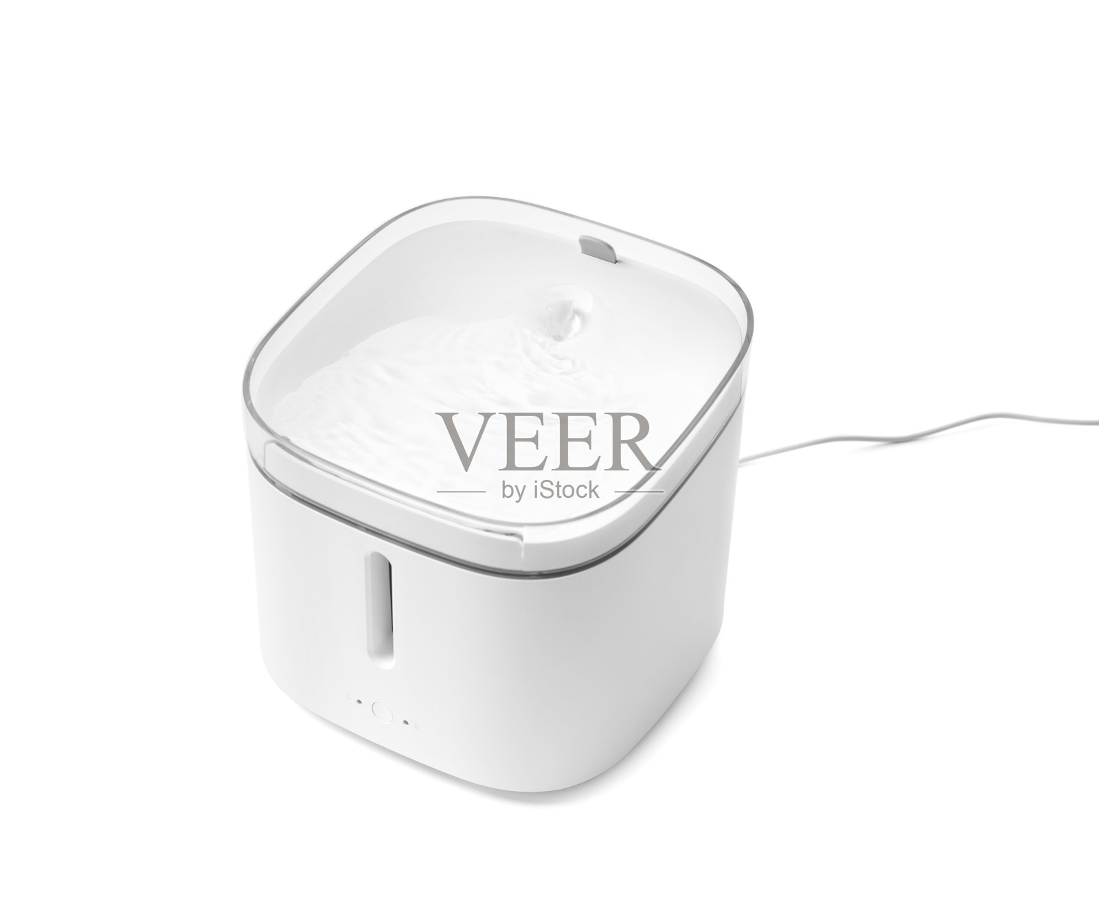 宠物电动饮水机，猫喷泉饮水器，白色背景隔离照片摄影图片