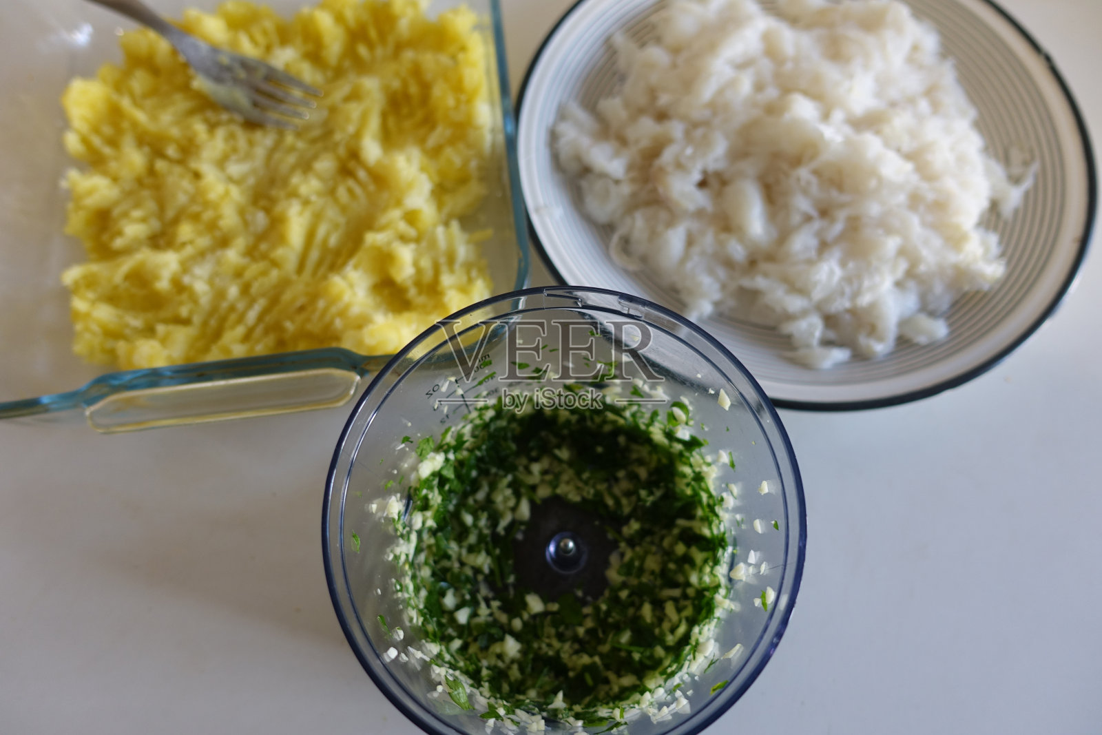 鳕鱼品牌原料的制备照片摄影图片