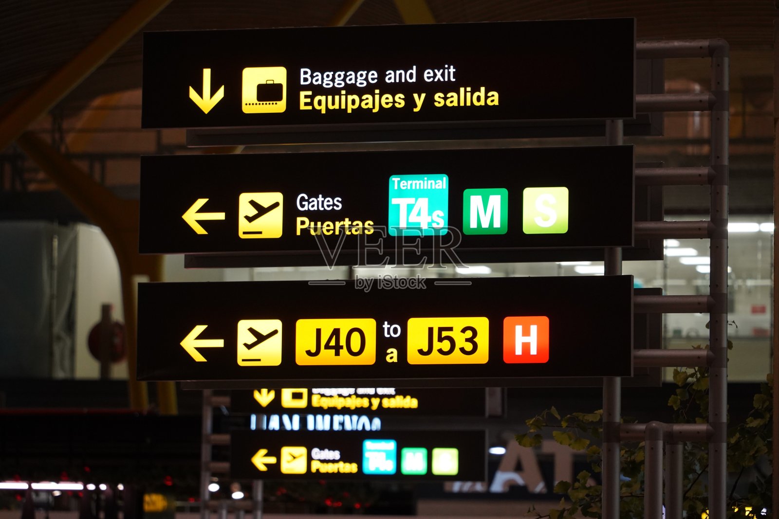 机场指示板照片摄影图片