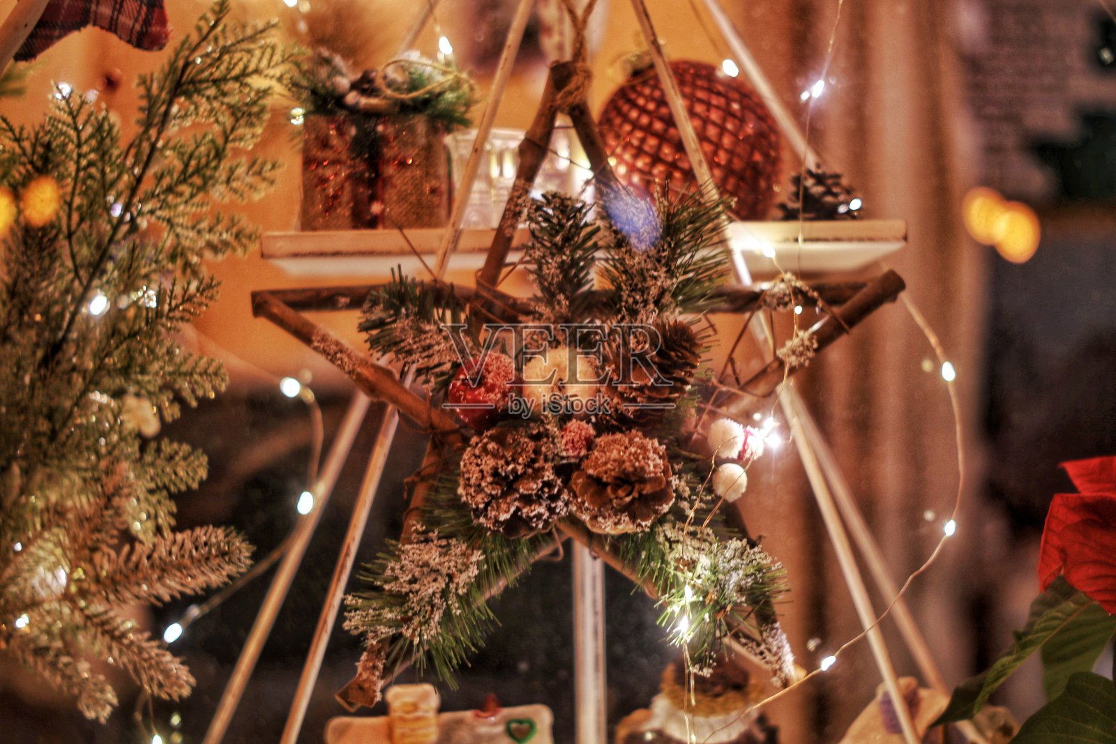 圣诞树装饰照片摄影图片