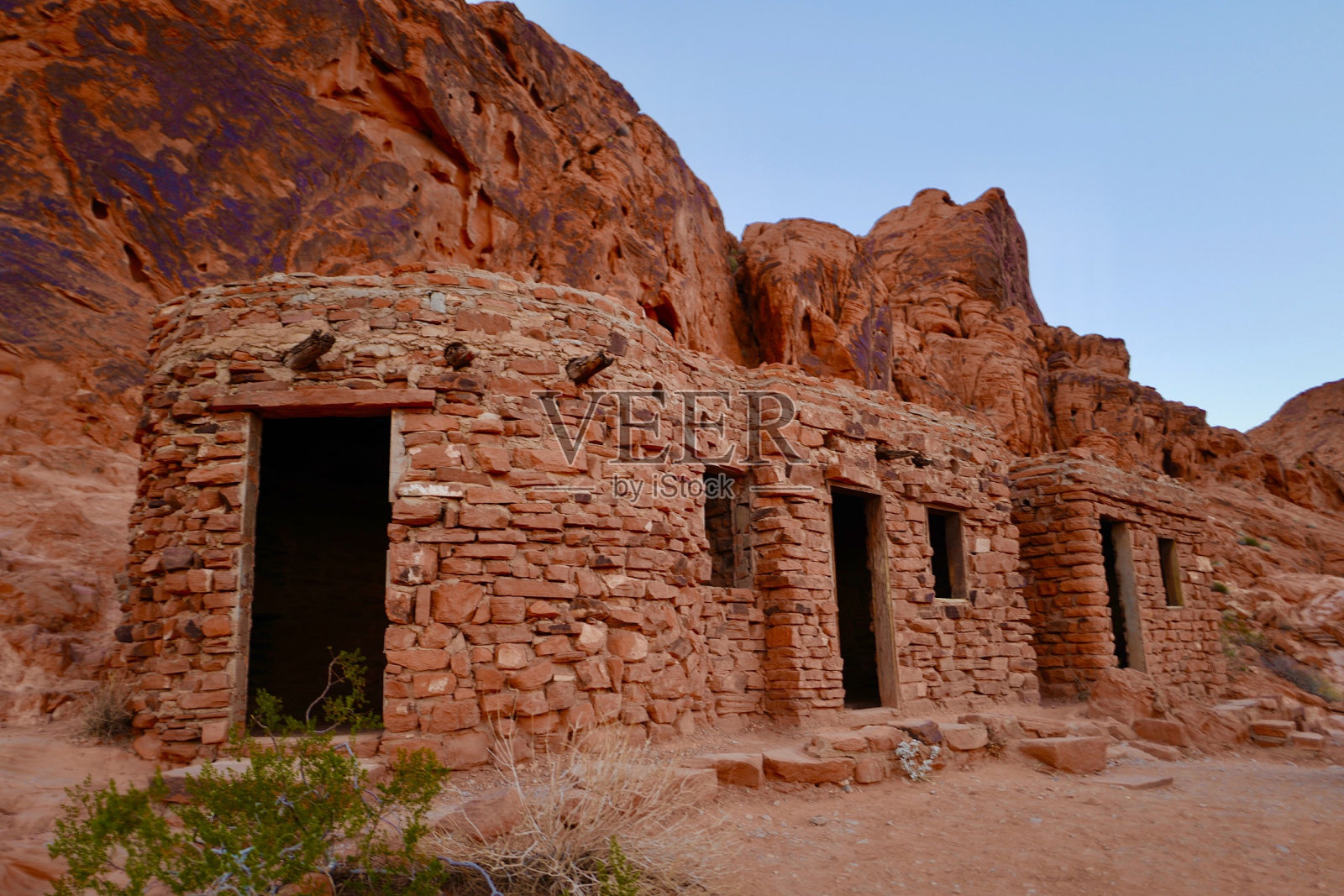 石头小屋照片摄影图片