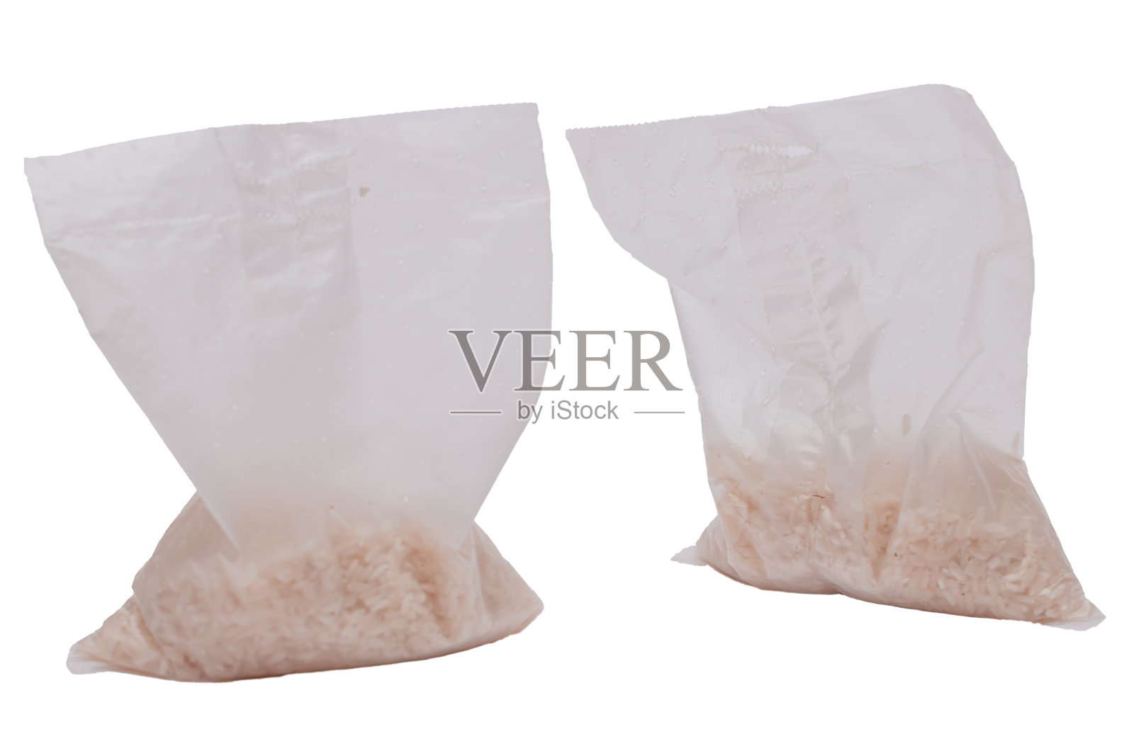 一种白色长粒米塑料袋——对白色进行隔离照片摄影图片