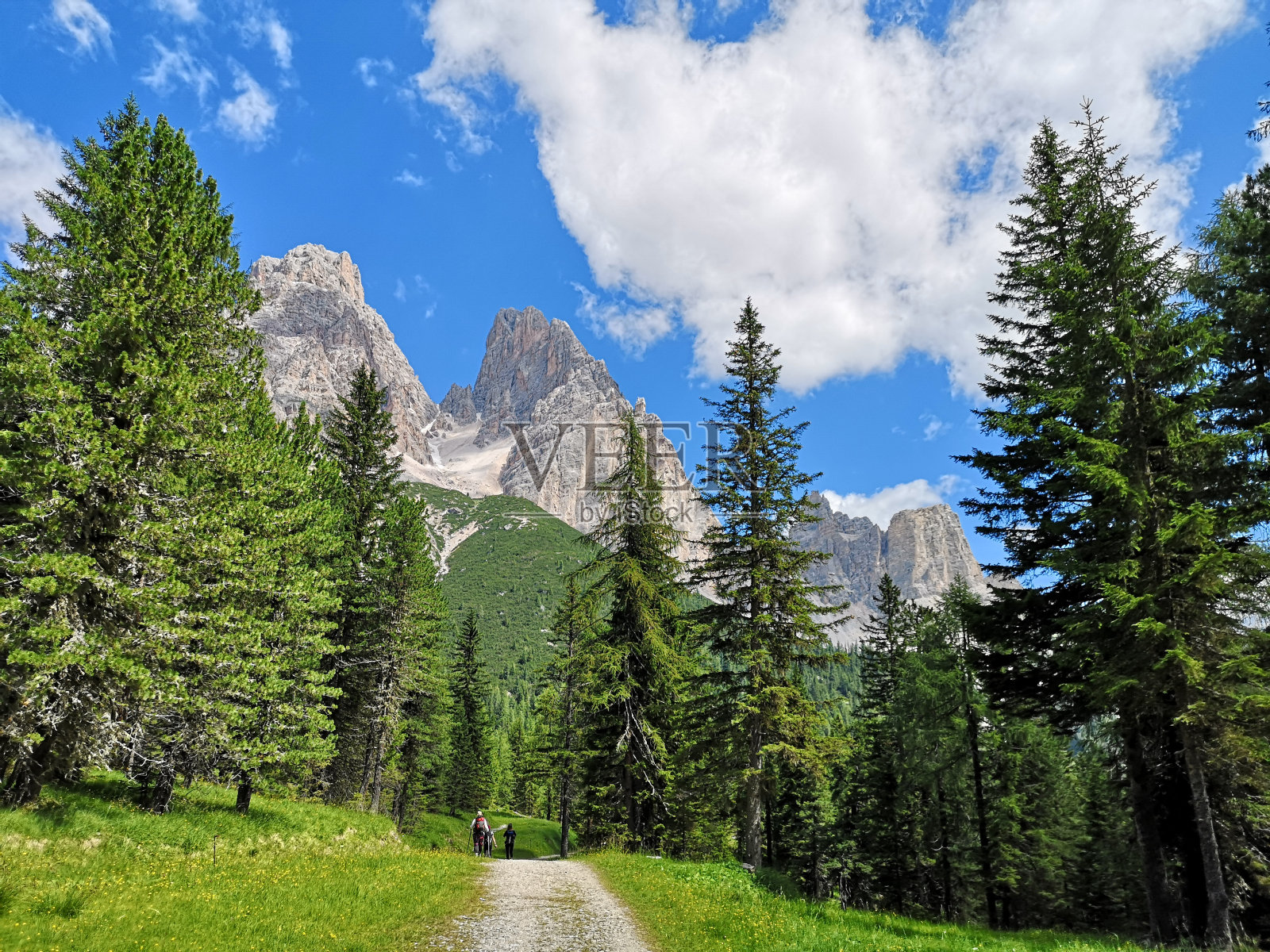 山景在意大利的多洛米蒂，有落基山脉照片摄影图片