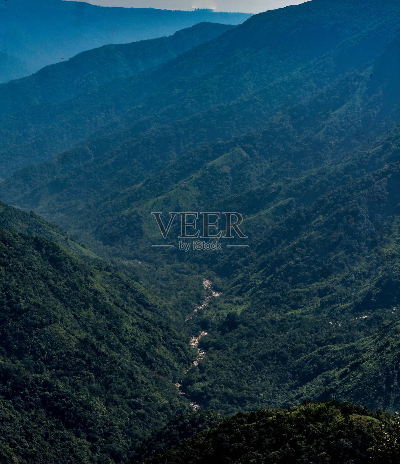 毛德戴姆佩谷照片摄影图片