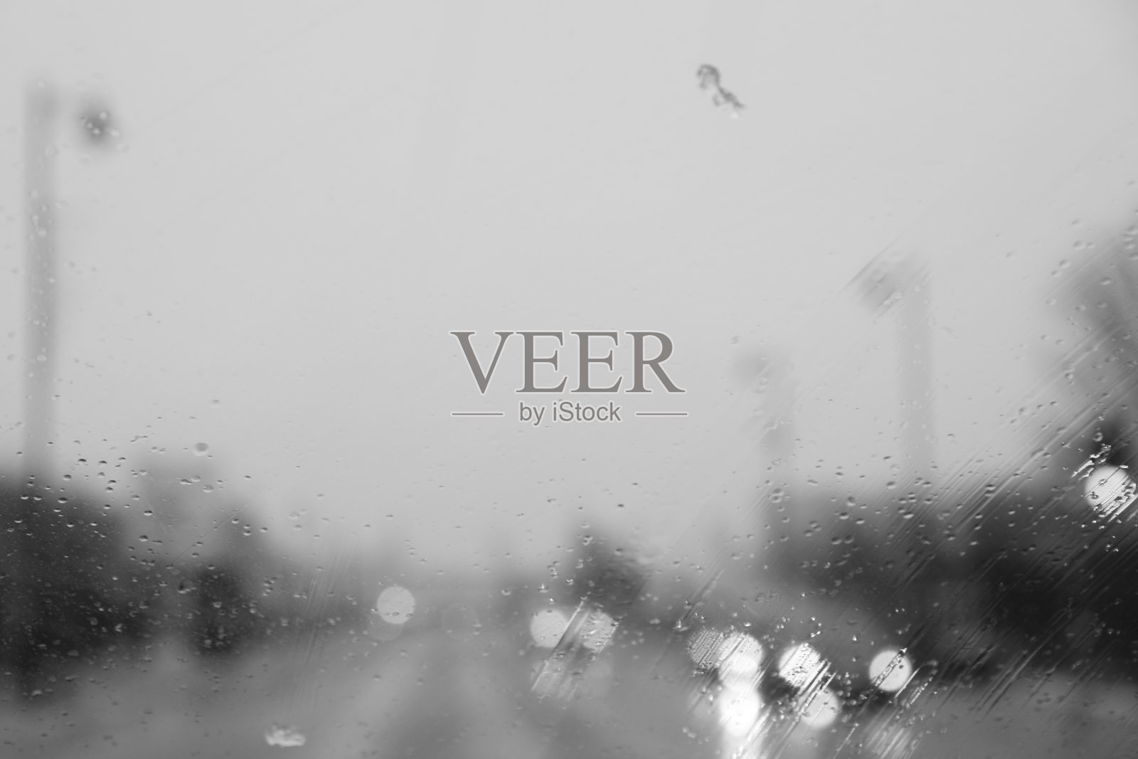 透过窗户的交通照片摄影图片