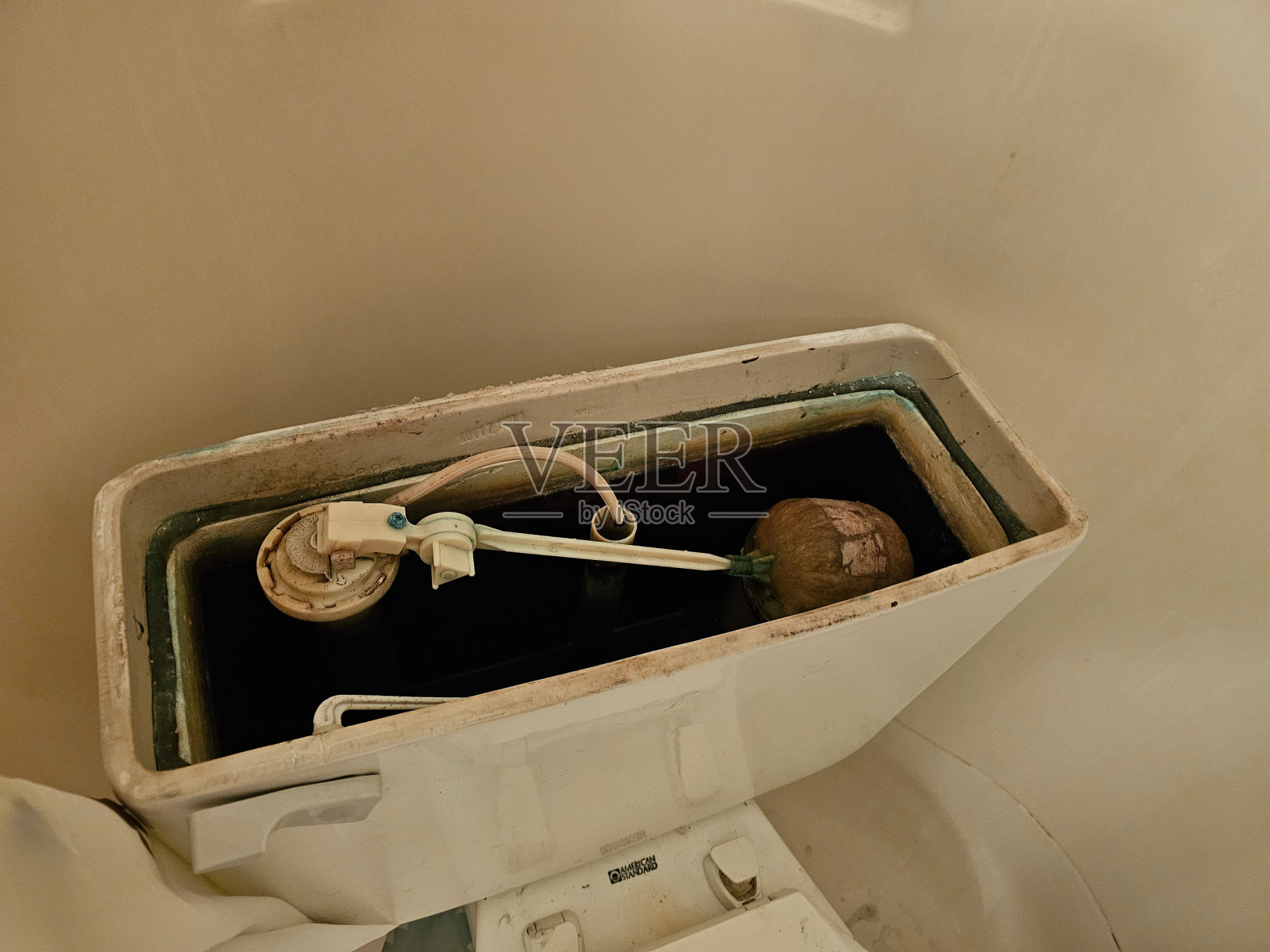 上盖马桶照片摄影图片