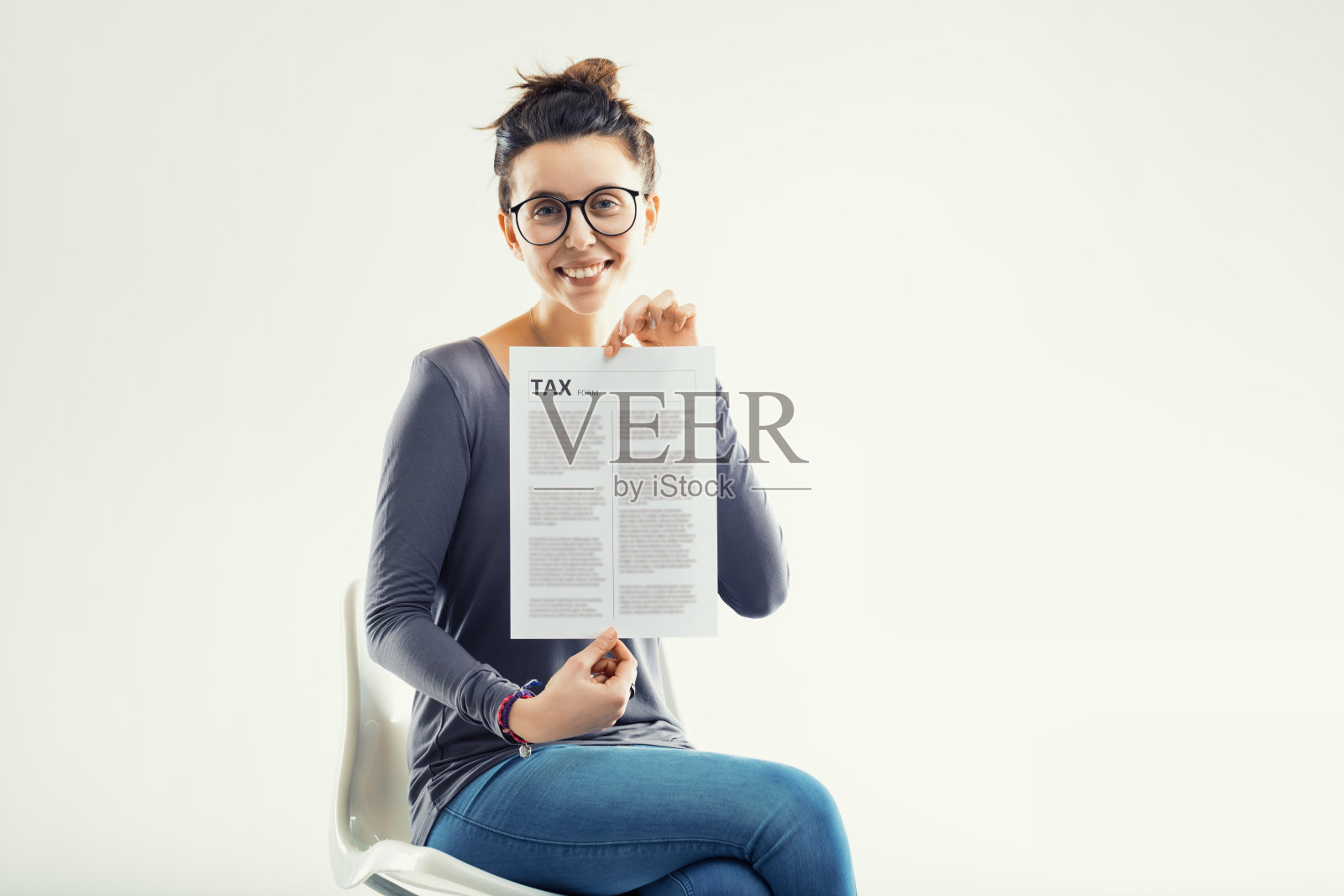 心情愉快，随时准备报税照片摄影图片