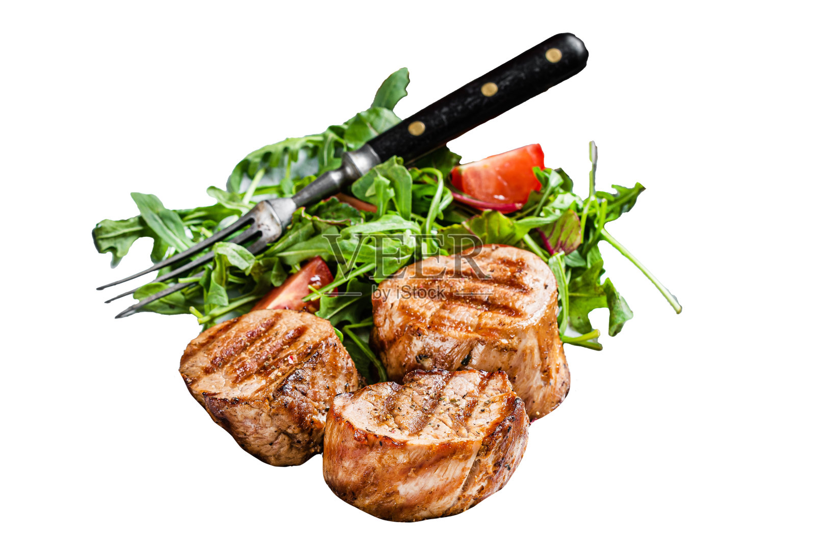 烤猪排，里脊肉配沙拉。孤立在白色背景上。照片摄影图片