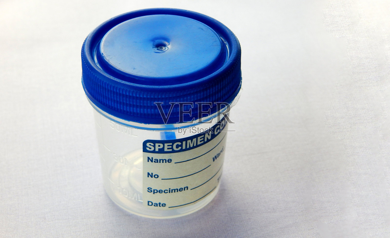 病理实验室取病人粪便样本的空塑料容器图照片摄影图片