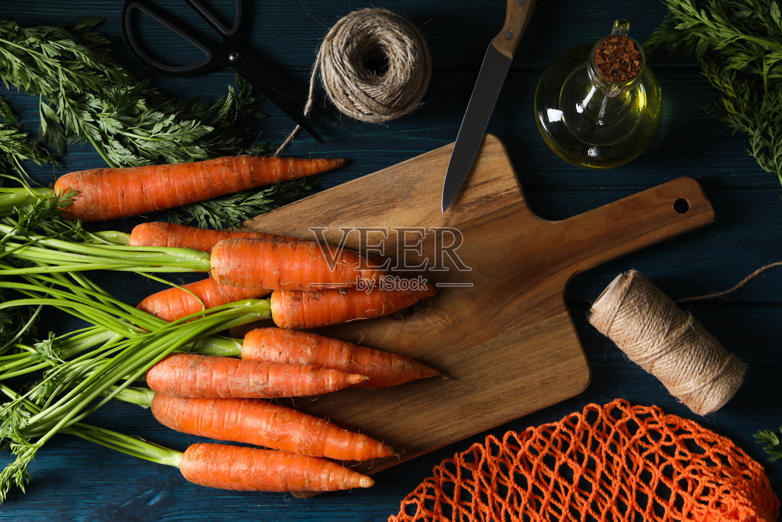 新鲜的胡萝卜，收获的概念，俯视图照片摄影图片