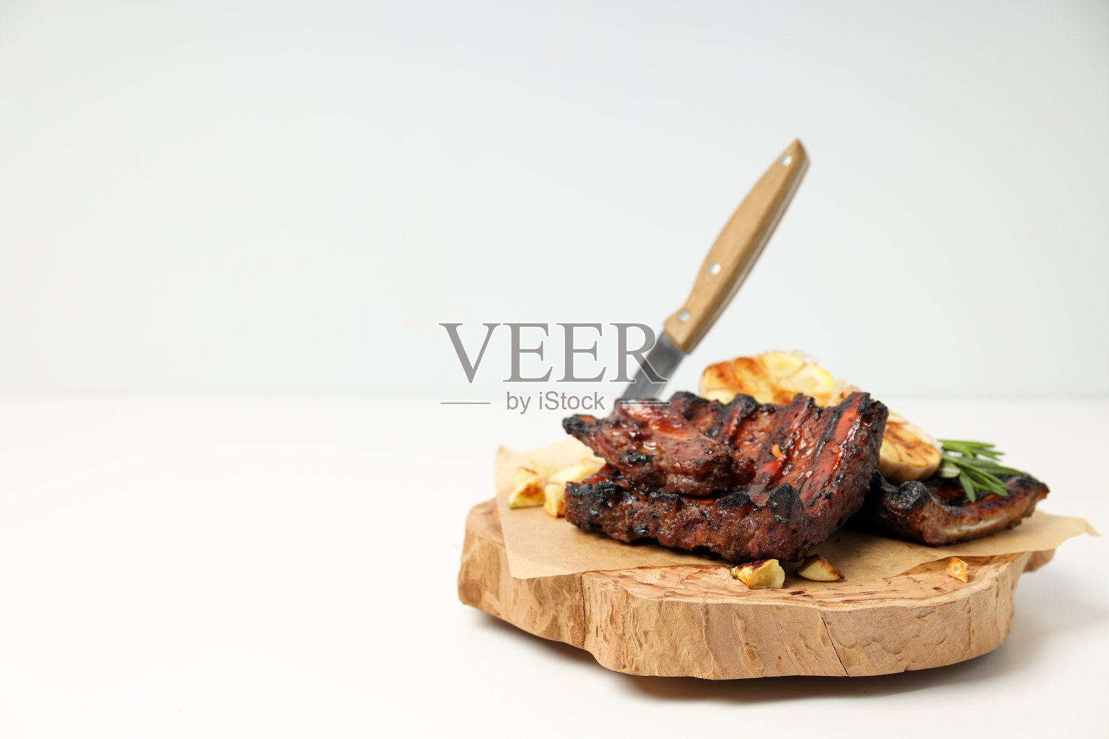 美味的油炸食品-烧烤排骨，美味的油炸肉照片摄影图片