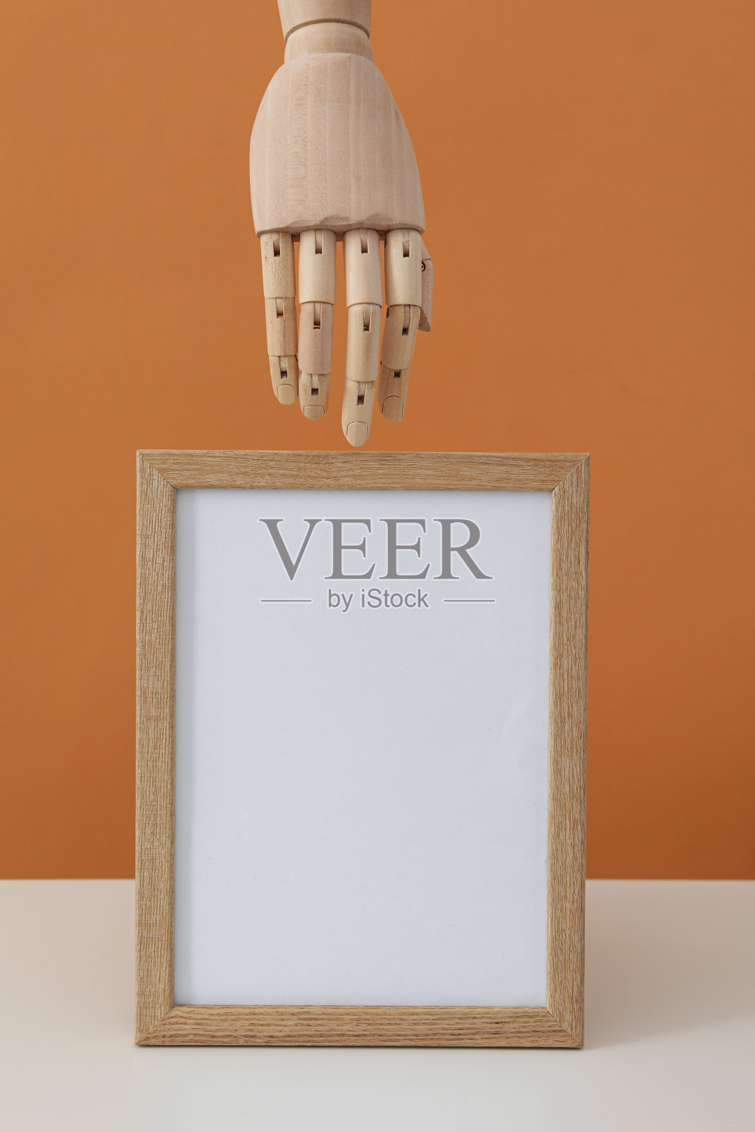 桌子的画框和装饰与空白区域照片摄影图片