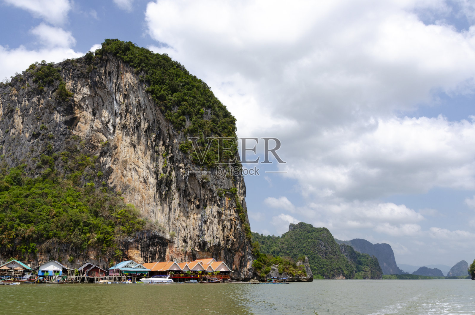 奥攀崖国家公园的水上村庄照片摄影图片