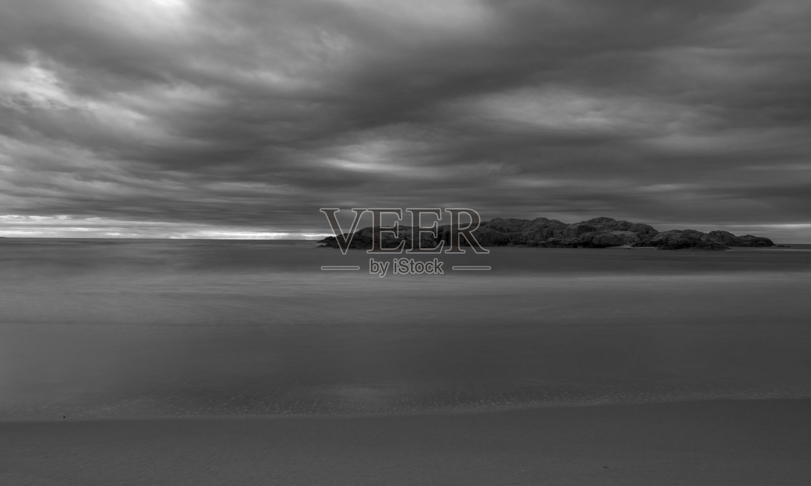 北欧海边多云的天空照片摄影图片