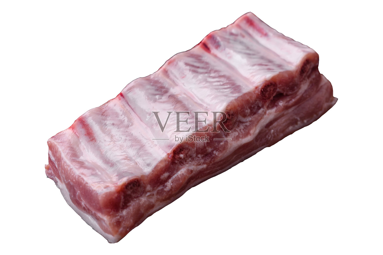 生排骨，肉加盐，香料和香草照片摄影图片