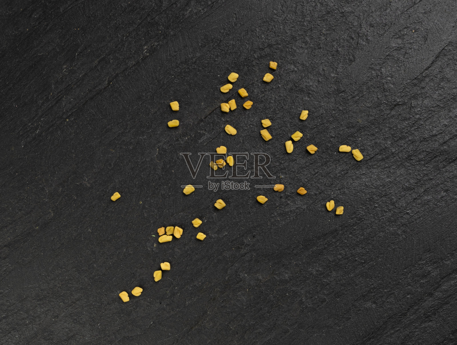 葫芦巴籽分离，干Trigonella，辛辣Methi Dana谷物，印度厨房调味配料照片摄影图片