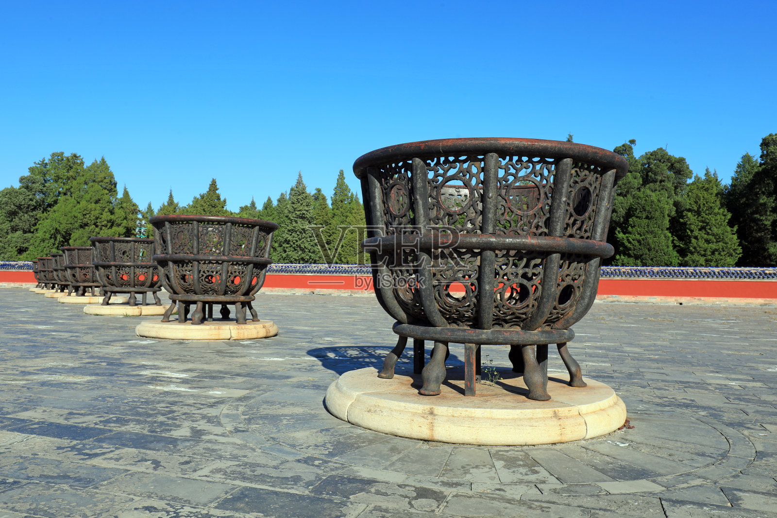 中国北京天坛铁炉建筑景观照片摄影图片