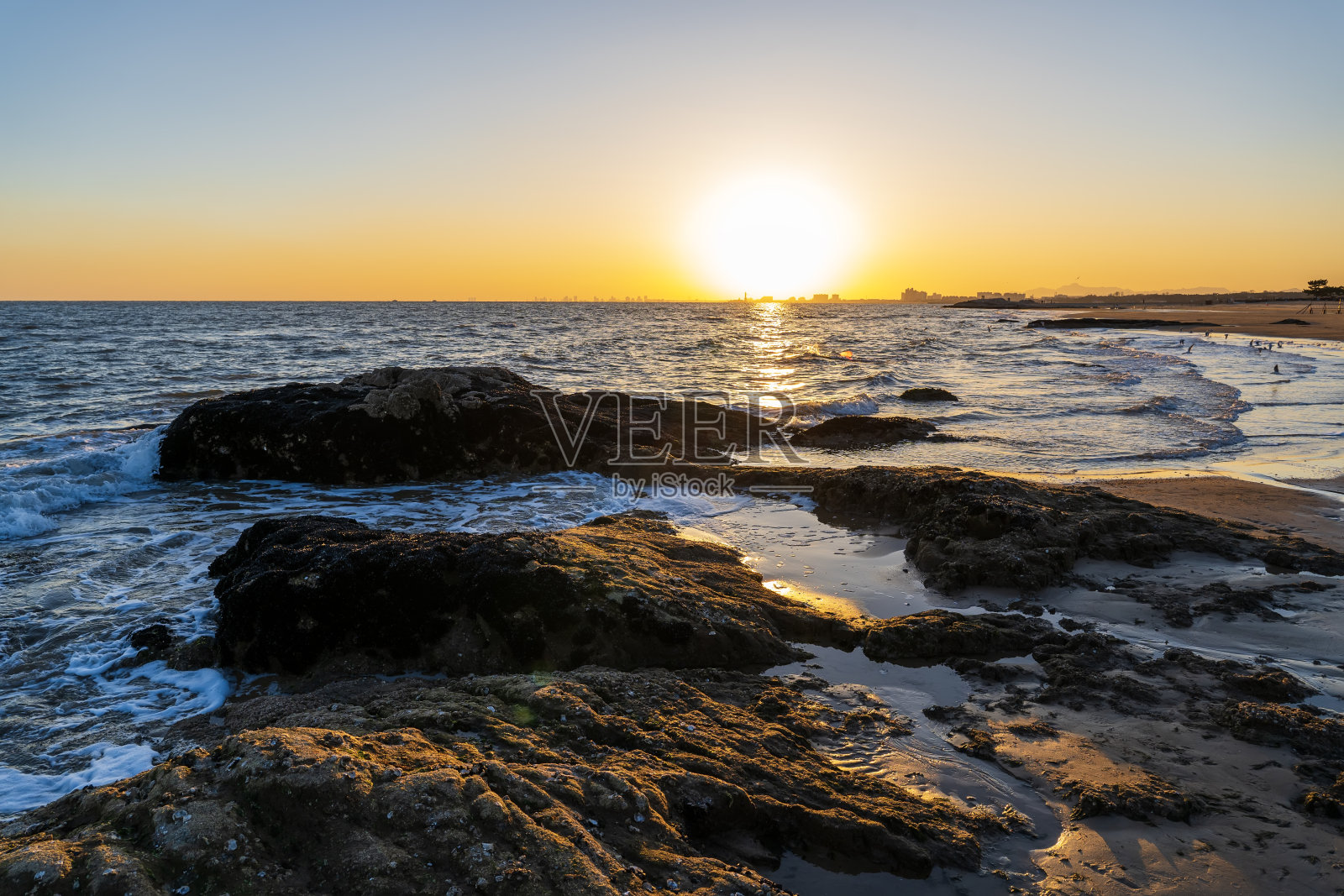 海边的日落照片摄影图片