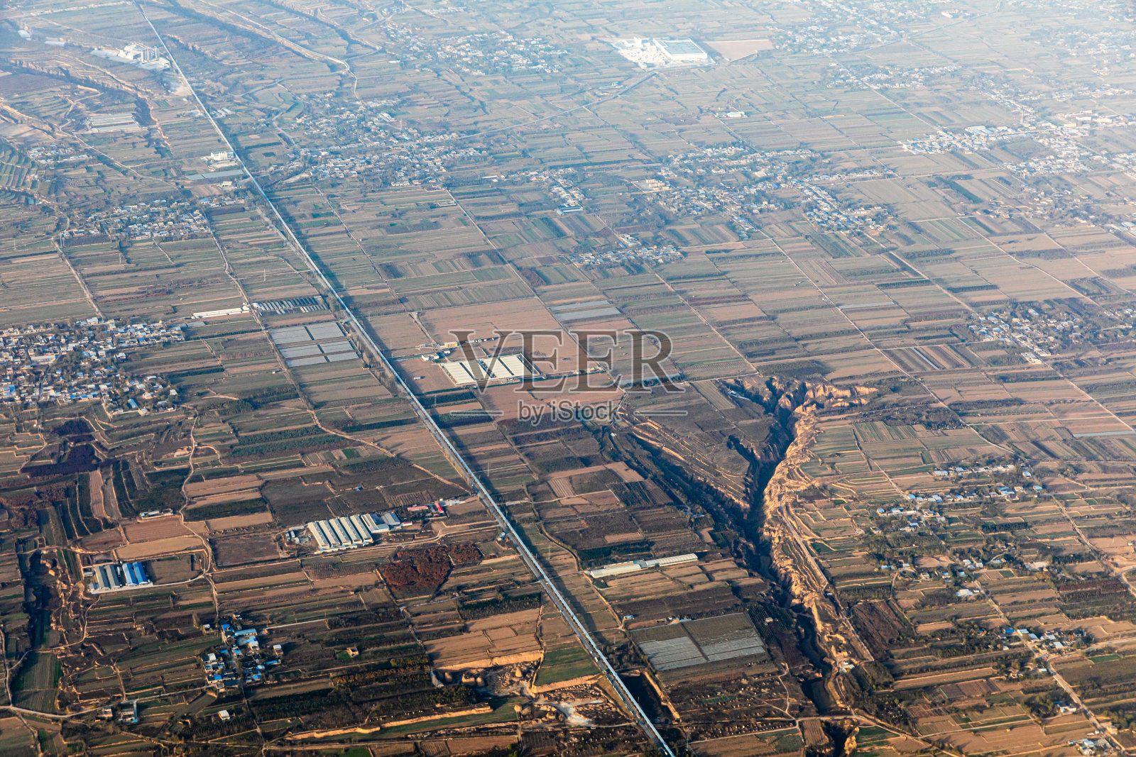 农村地区和农田的航空摄影照片摄影图片