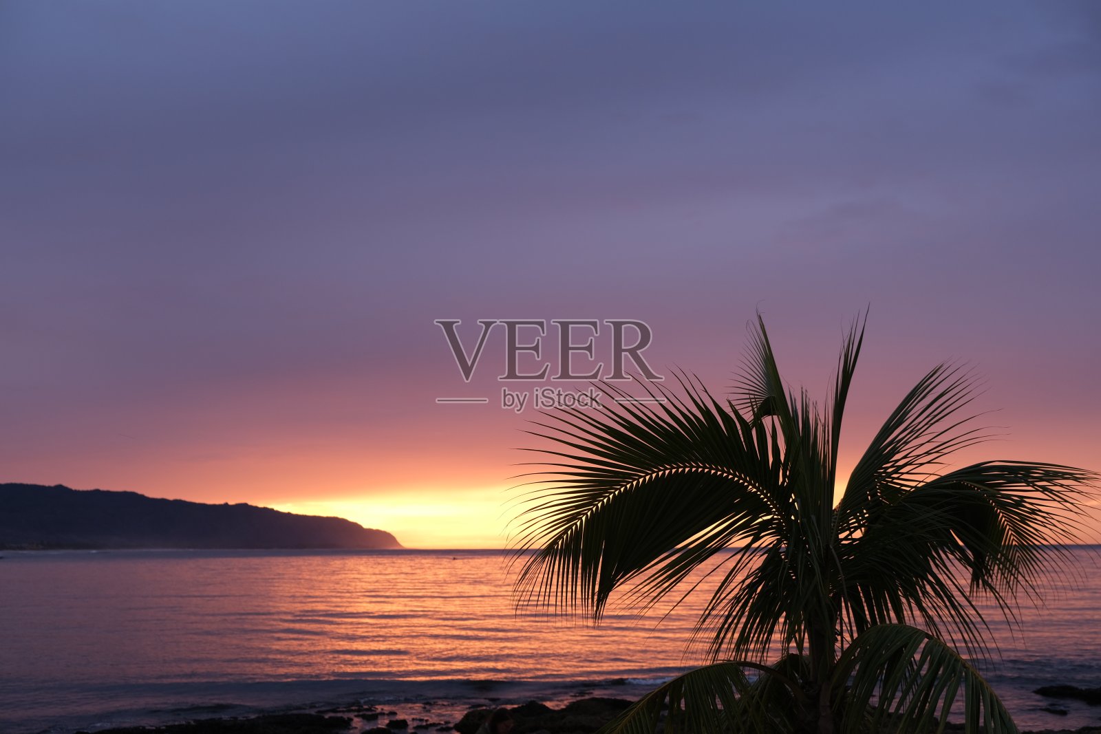 瓦胡岛多云的日落照片摄影图片