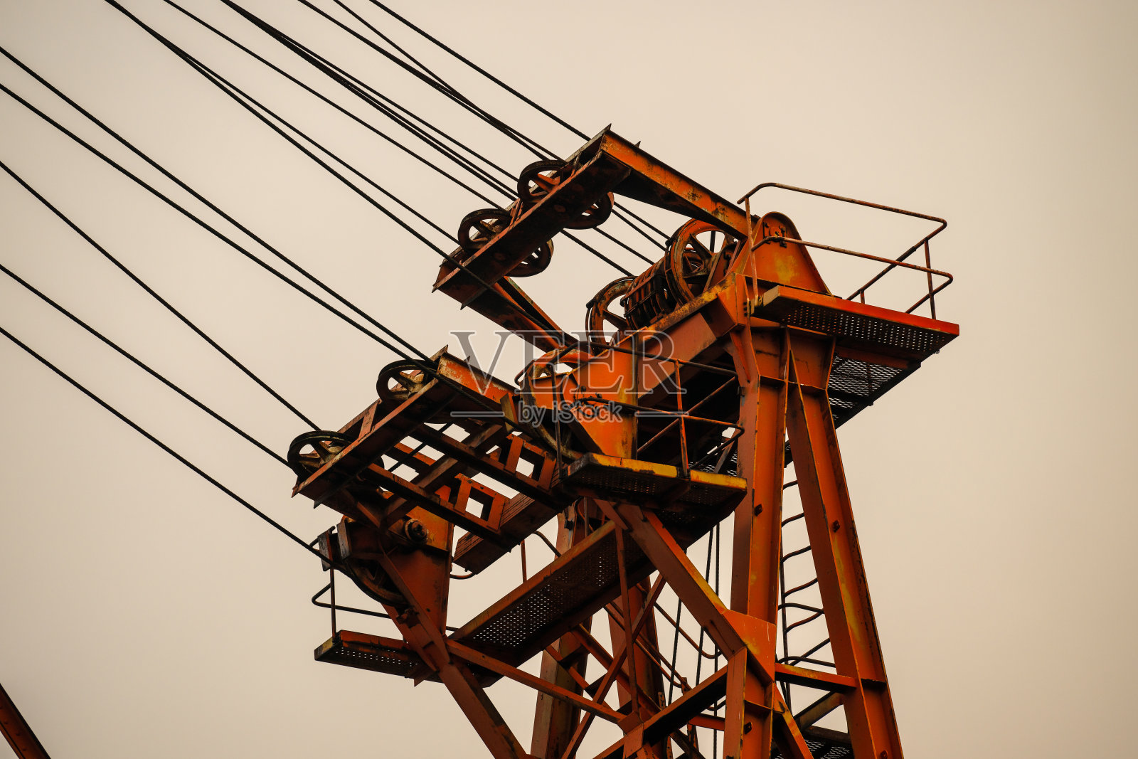 大型码头起重机的细节。照片摄影图片