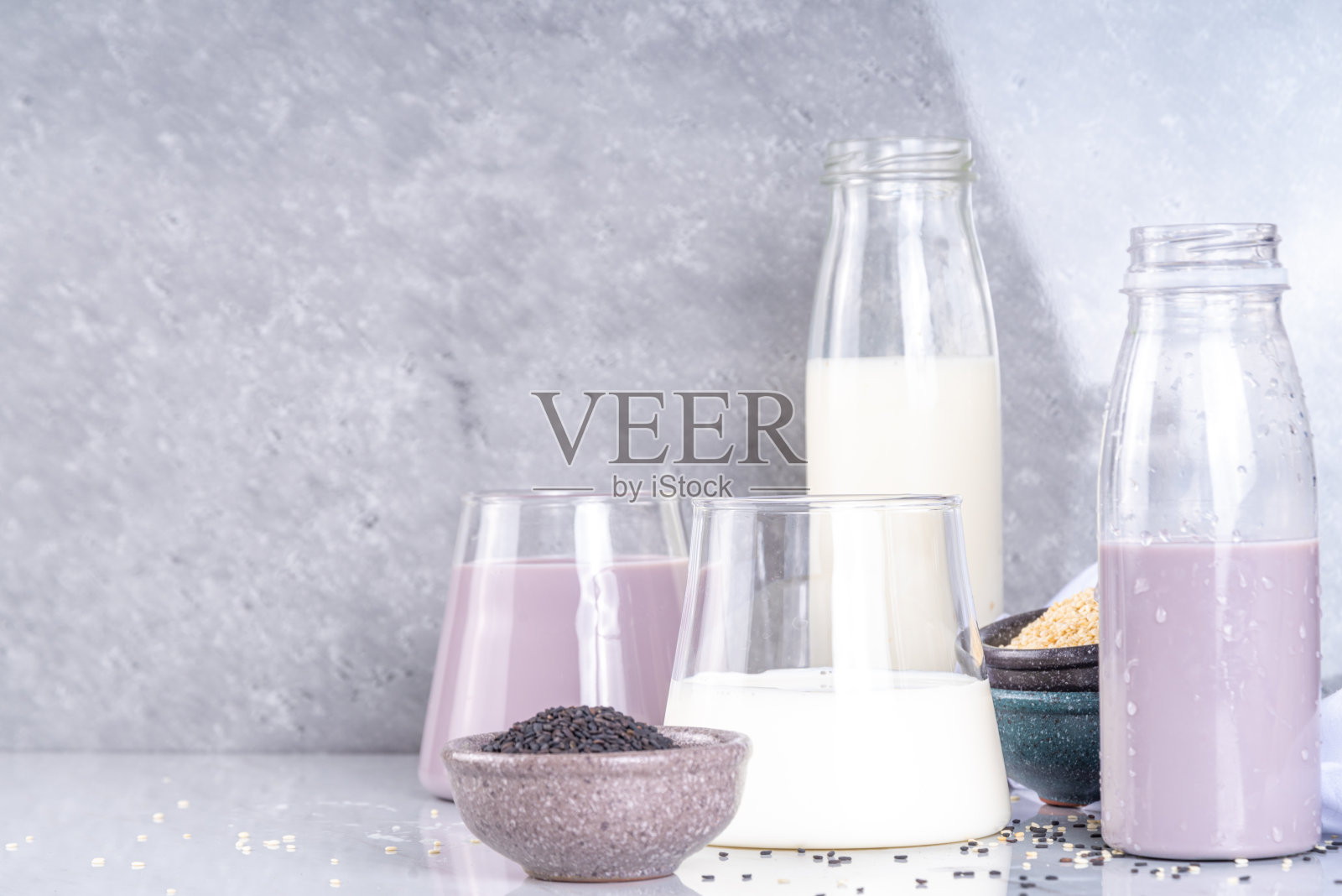 黑白芝麻奶照片摄影图片