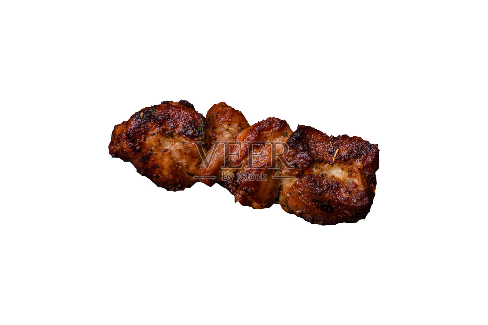 美味的烤鸡、火鸡或猪肉串，配上盐、香料和香草照片摄影图片