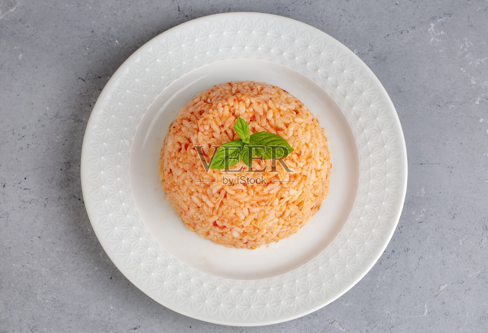 传统美味的土耳其美食;西红柿饭(土耳其语);Domatesli pinpinpilavi)照片摄影图片