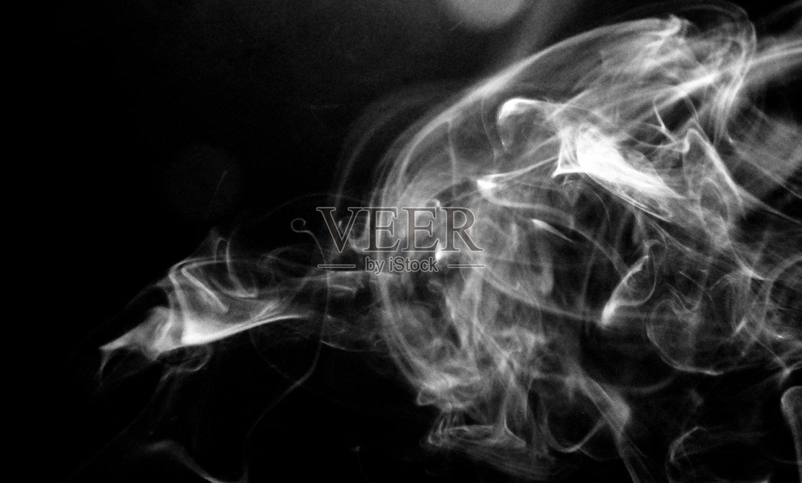 不知名的烟照片摄影图片