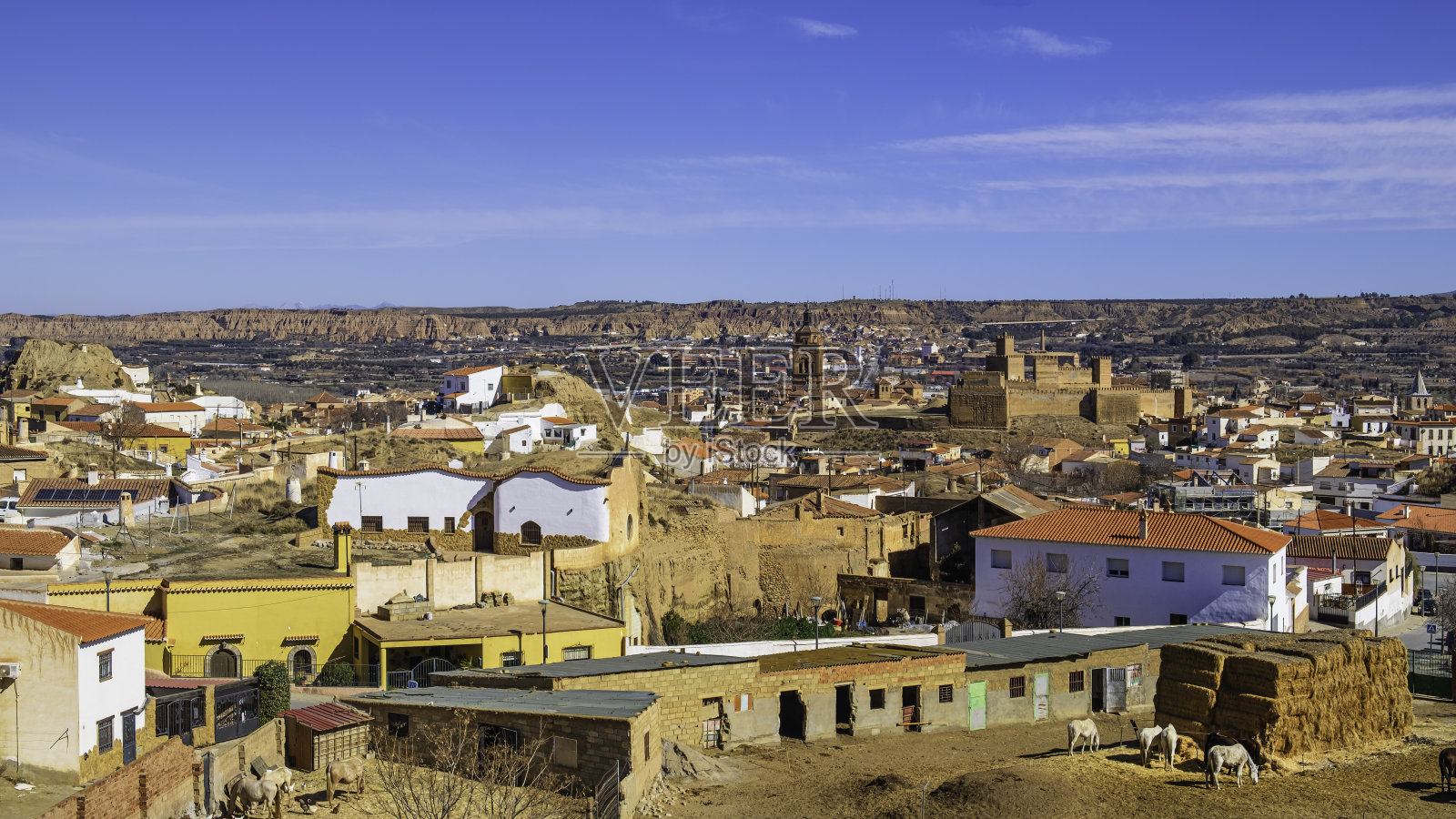 西班牙安达卢西亚瓜迪克斯老城的景色照片摄影图片