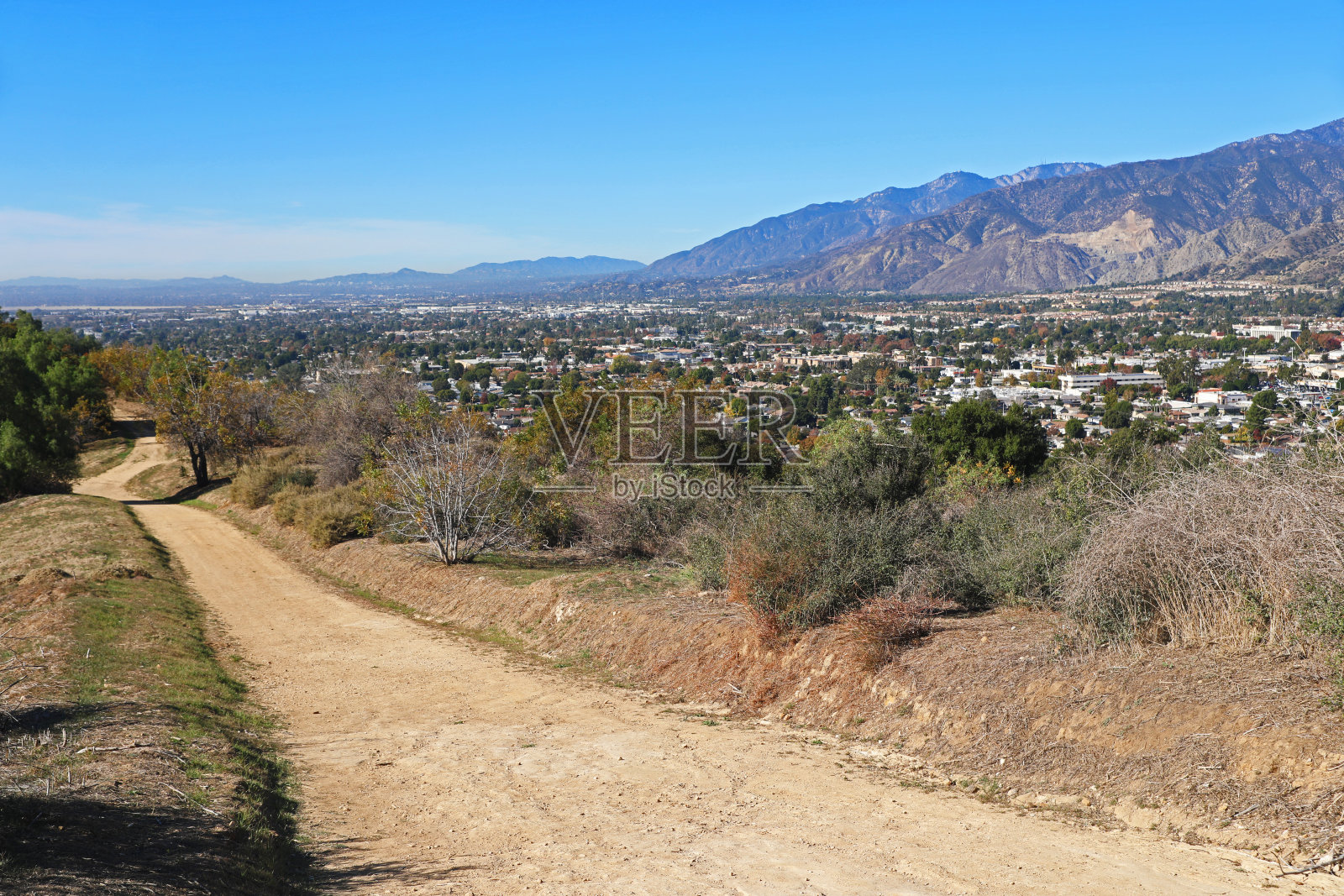 南山主干路照片摄影图片