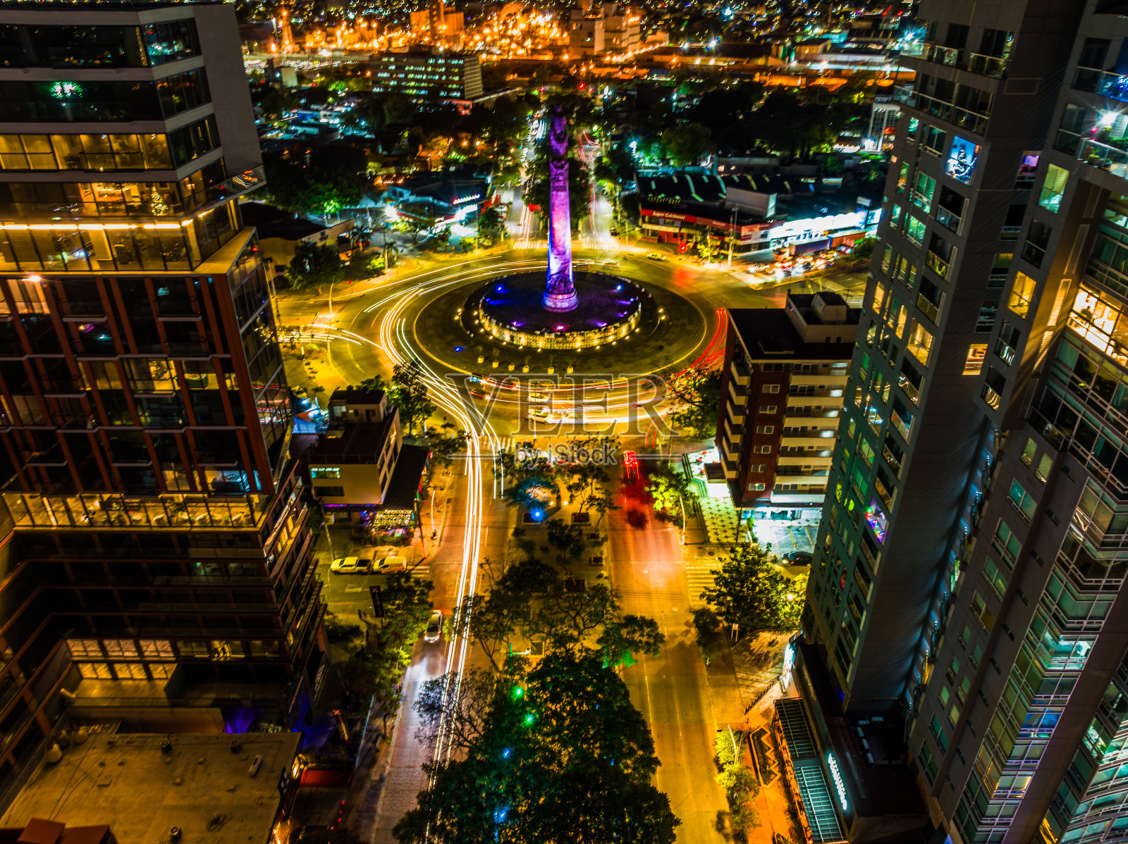 纪念碑和尼诺斯英雄照片摄影图片