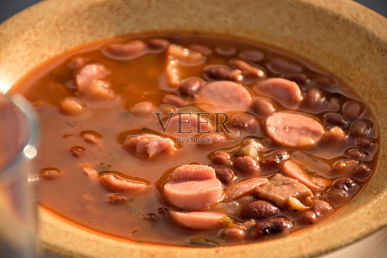 炖波拉秋豆照片摄影图片