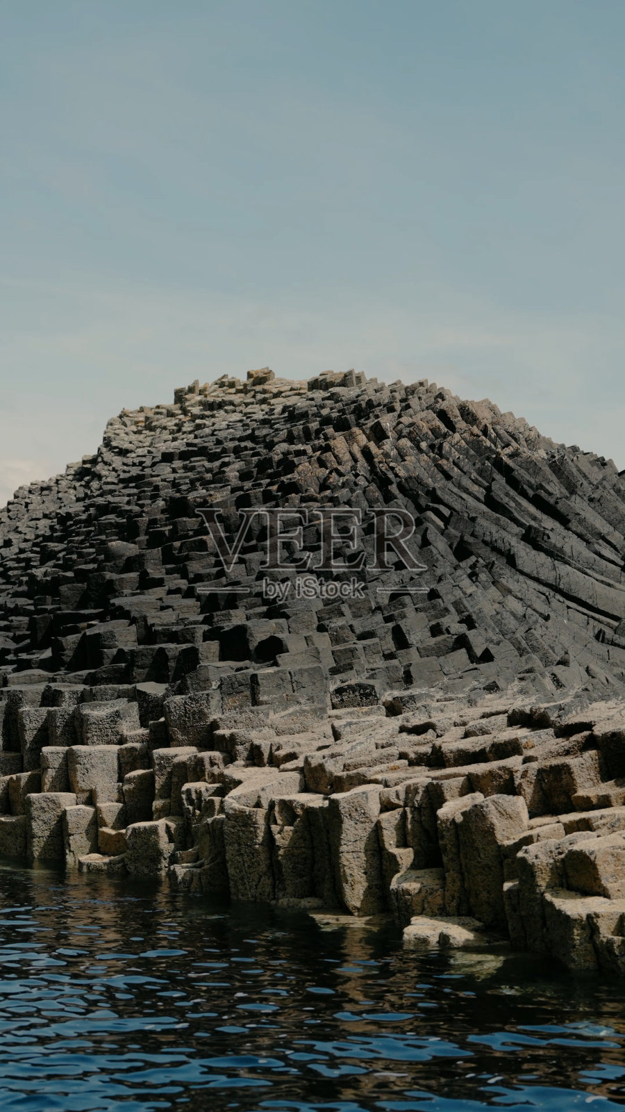 海上石柱照片摄影图片