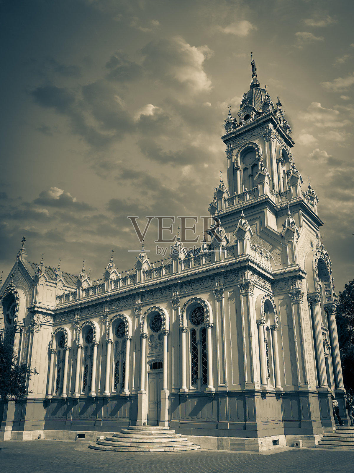 保加利亚圣斯蒂芬教堂(Sveti Stefan)的外部视图，被称为保加利亚铁教堂照片摄影图片