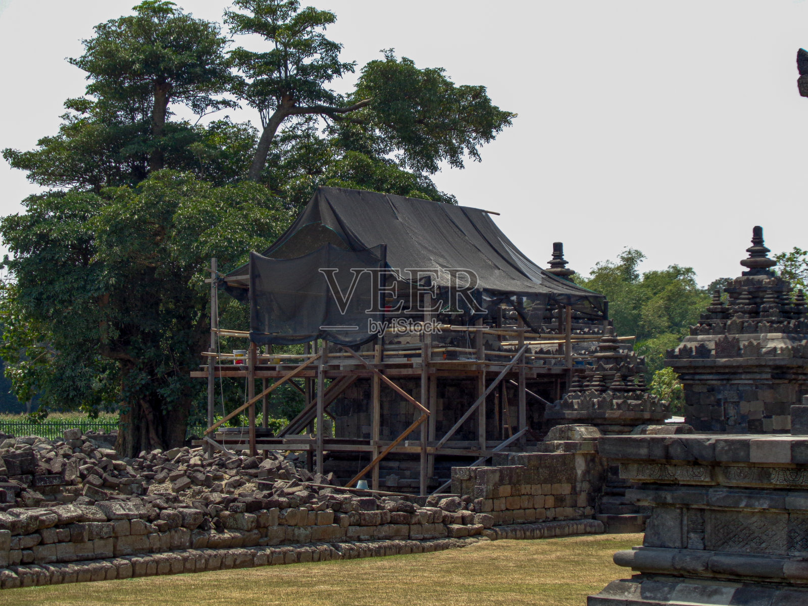 维修老三寺的侧视图照片摄影图片