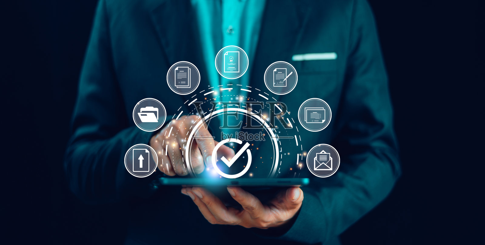 网络在线无纸化文件协议。商家使用智能手机控制数据正确签收，签收文件图标，认可质量保证，保证理念。电子表格软件管理照片摄影图片