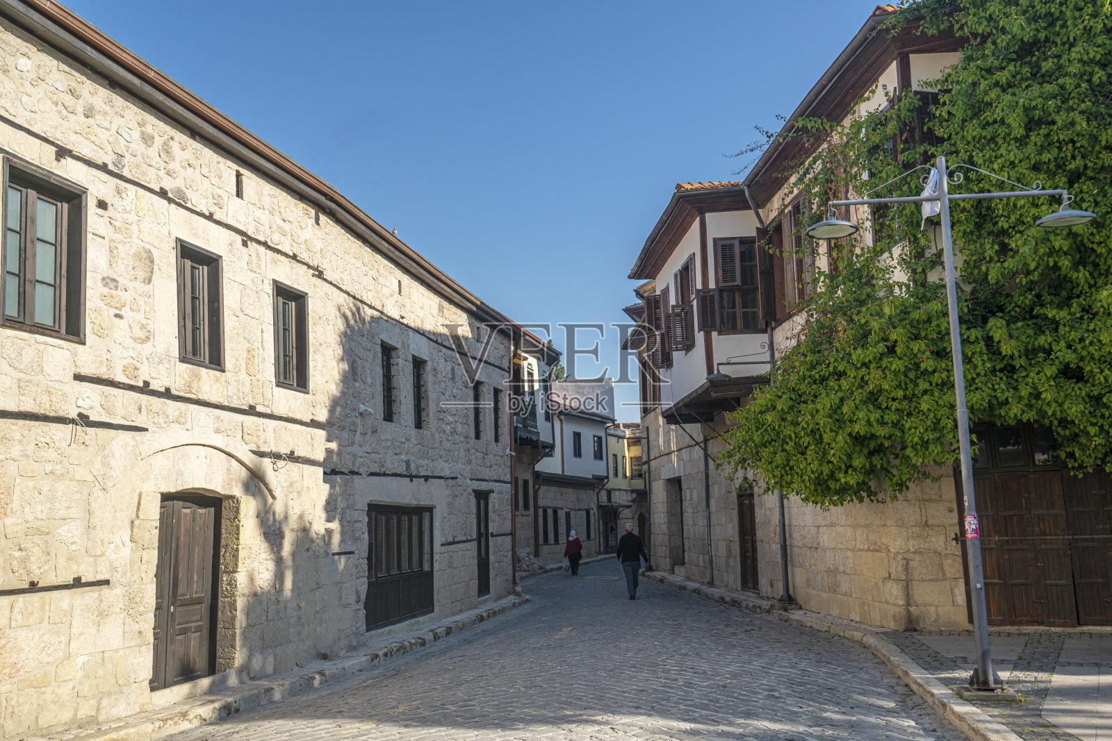 土耳其塔尔苏斯古城的老房子和老街的风景照片摄影图片