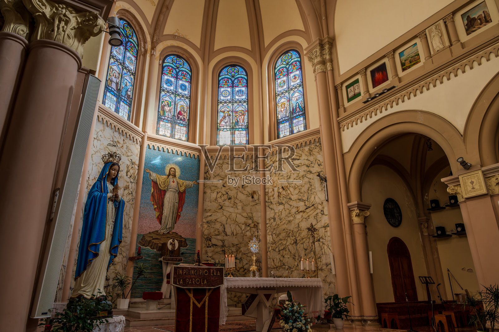 佩斯卡拉,阿布鲁佐。圣心教堂照片摄影图片