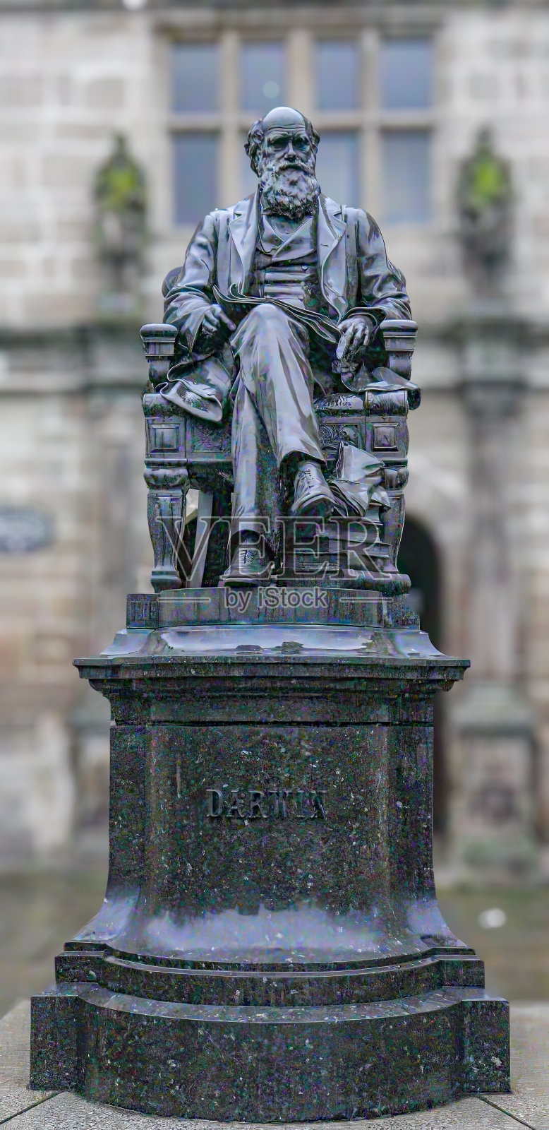 英国什鲁斯伯里的查尔斯·达尔文雕像照片摄影图片