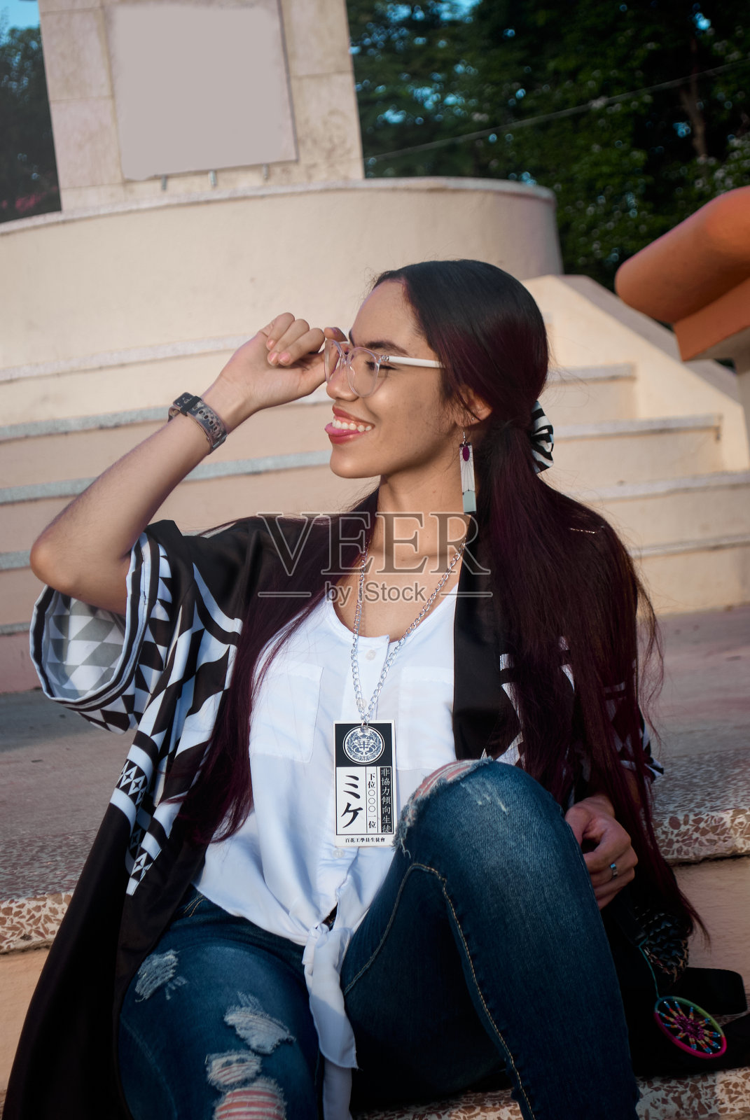 年轻的女人照片摄影图片