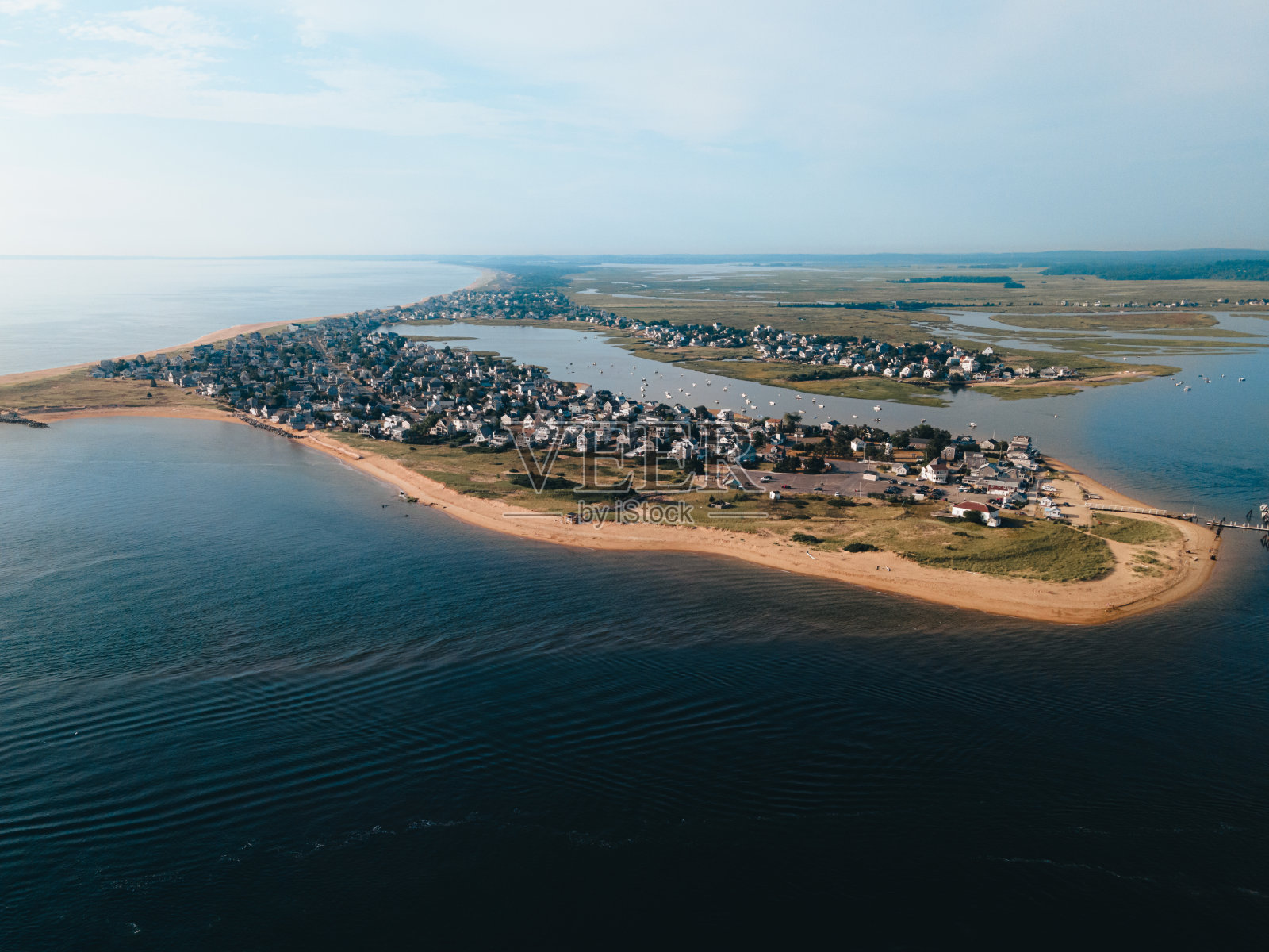 夏天的海岸线照片摄影图片