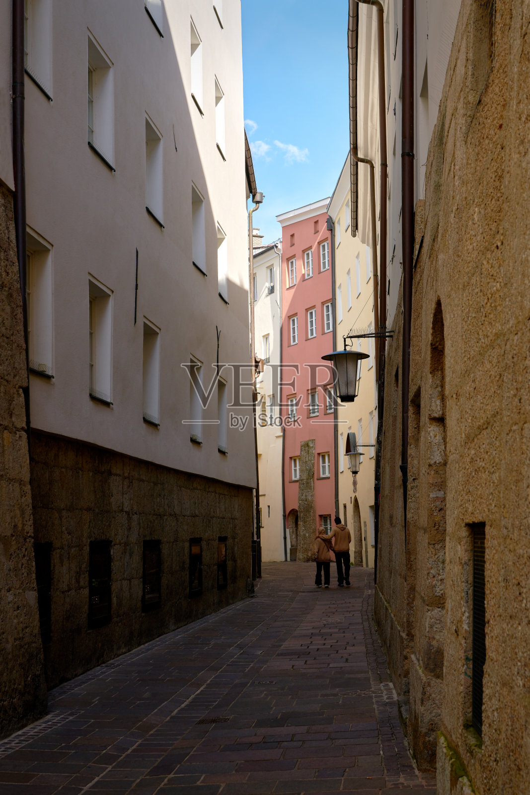 奥地利因斯布鲁克老城窄巷照片摄影图片