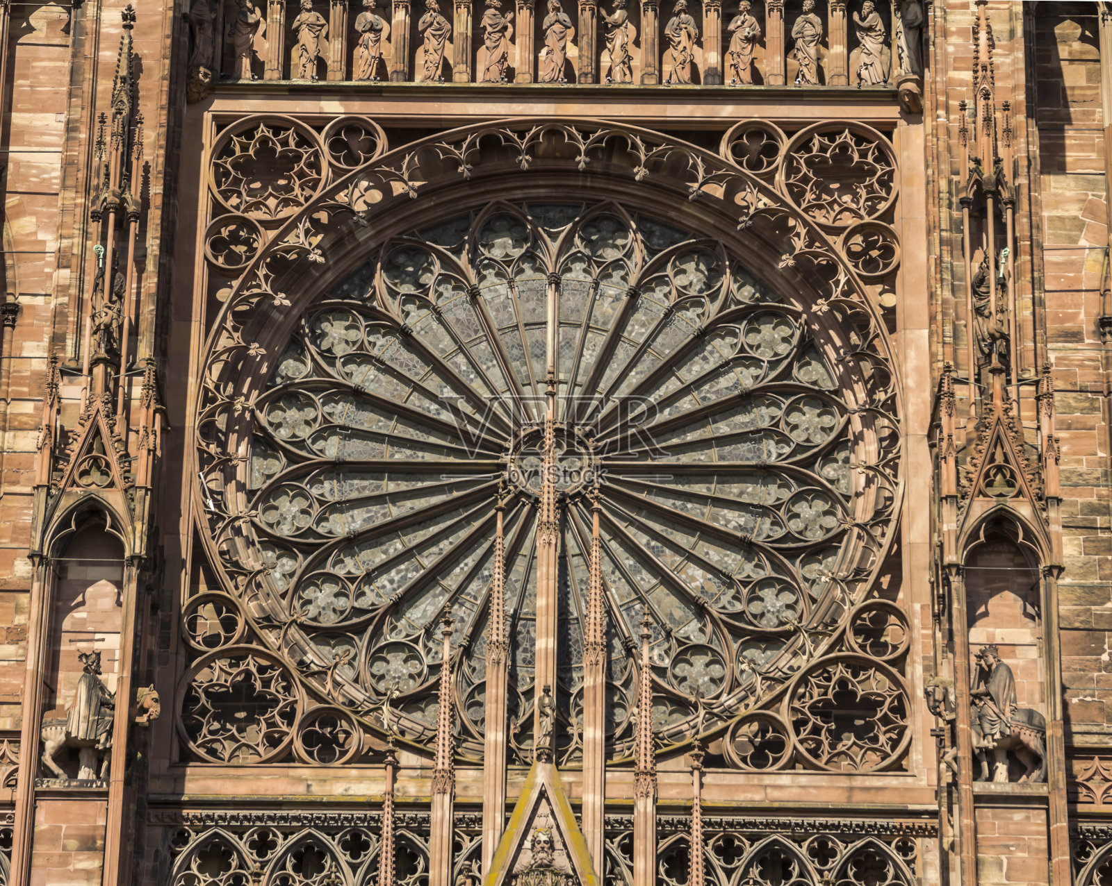 法国，斯特拉斯堡，阿尔萨斯的斯特拉斯堡圣母大教堂。照片摄影图片