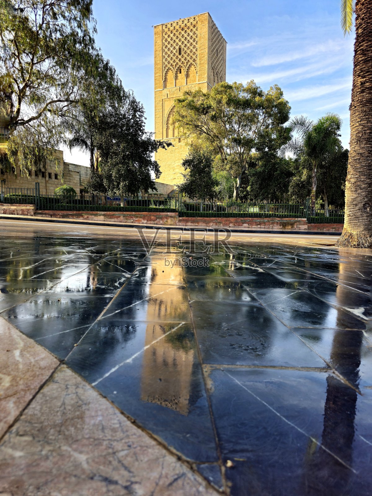 哈桑塔，摩洛哥拉巴特市的尖塔照片摄影图片