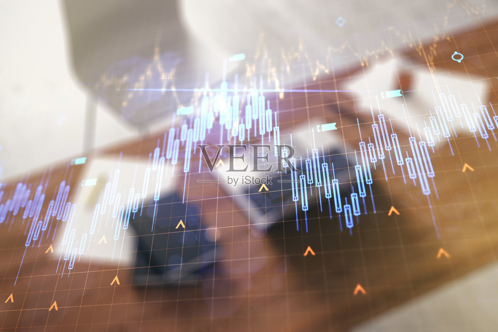 双重曝光的抽象创意金融图表与世界地图和现代桌面与笔记本电脑的背景，研究和战略概念照片摄影图片